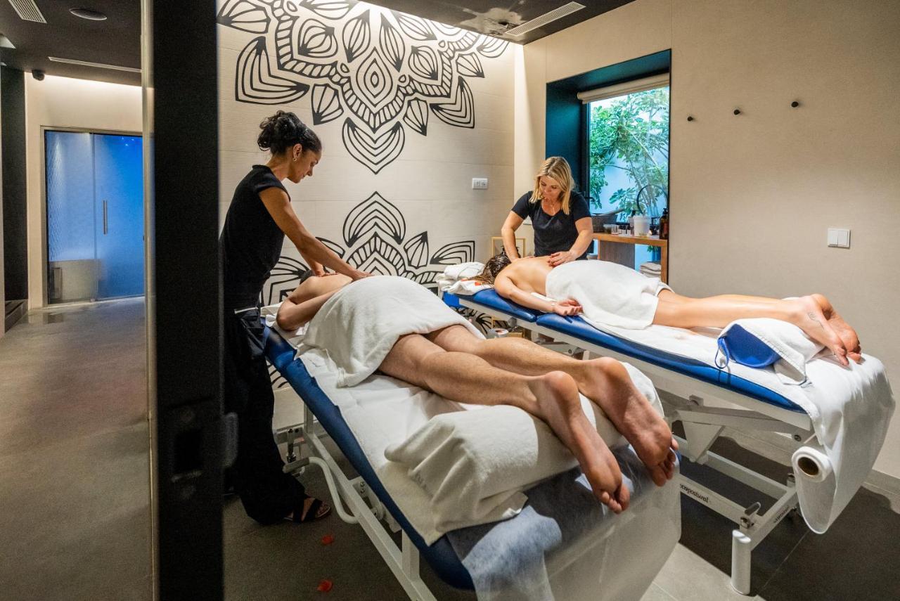 Neptuno Hotel & Spa 4 Sup Calella Luaran gambar