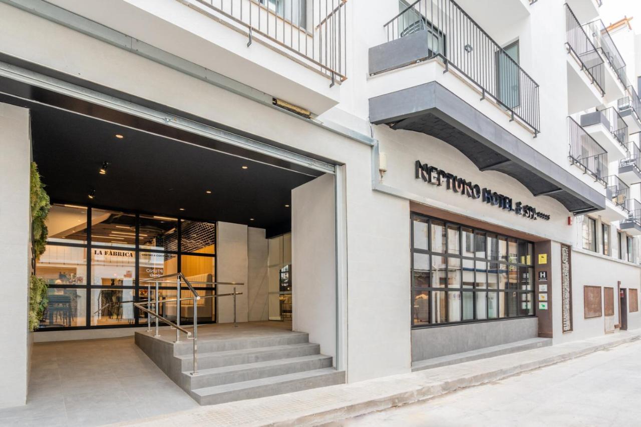 Neptuno Hotel & Spa 4 Sup Calella Luaran gambar