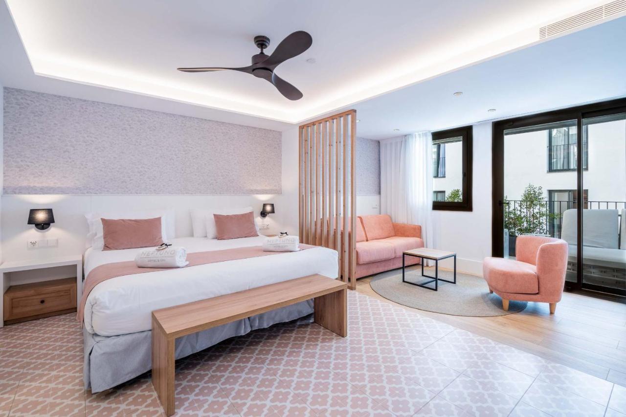 Neptuno Hotel & Spa 4 Sup Calella Luaran gambar