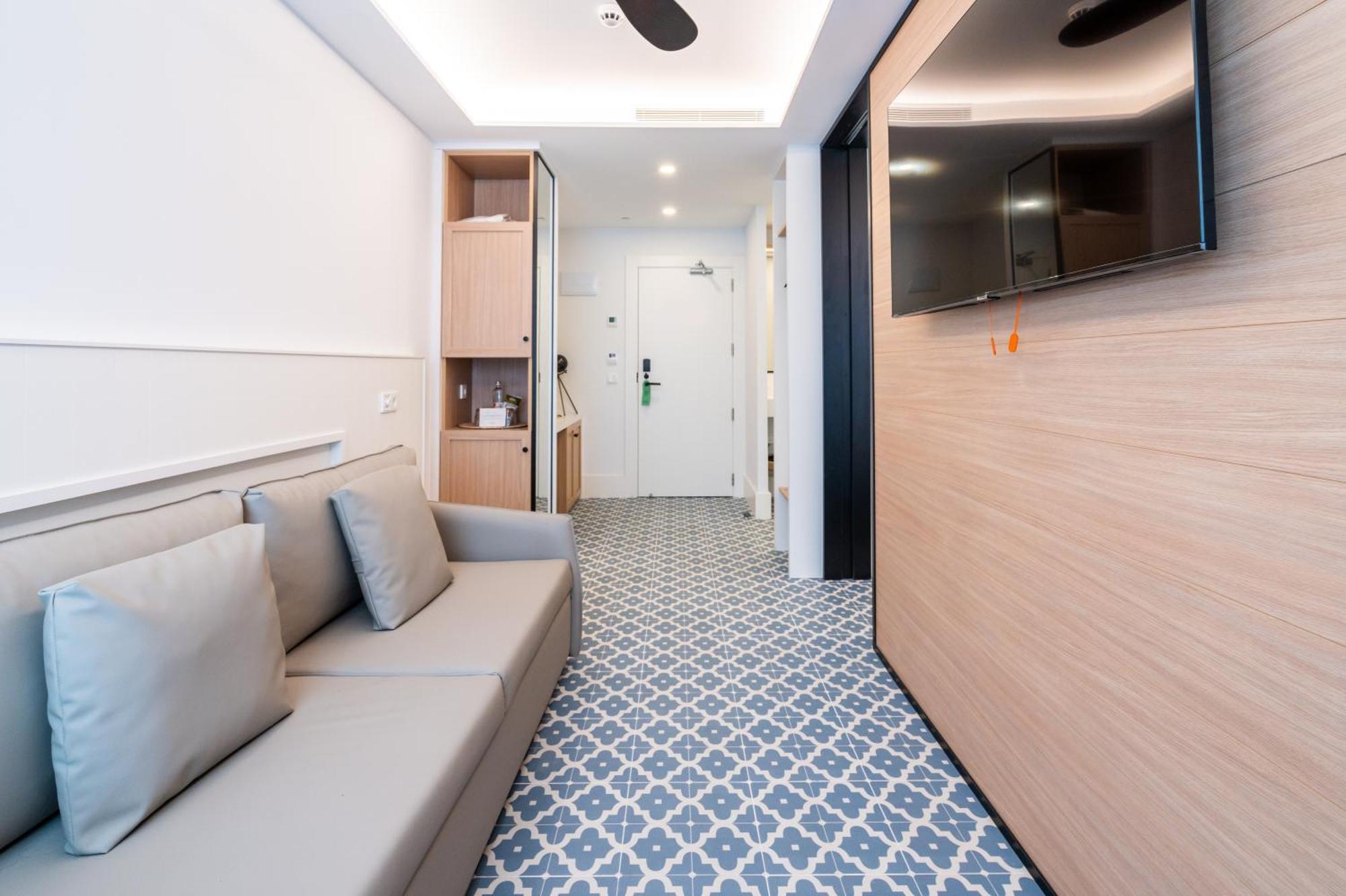 Neptuno Hotel & Spa 4 Sup Calella Bilik gambar