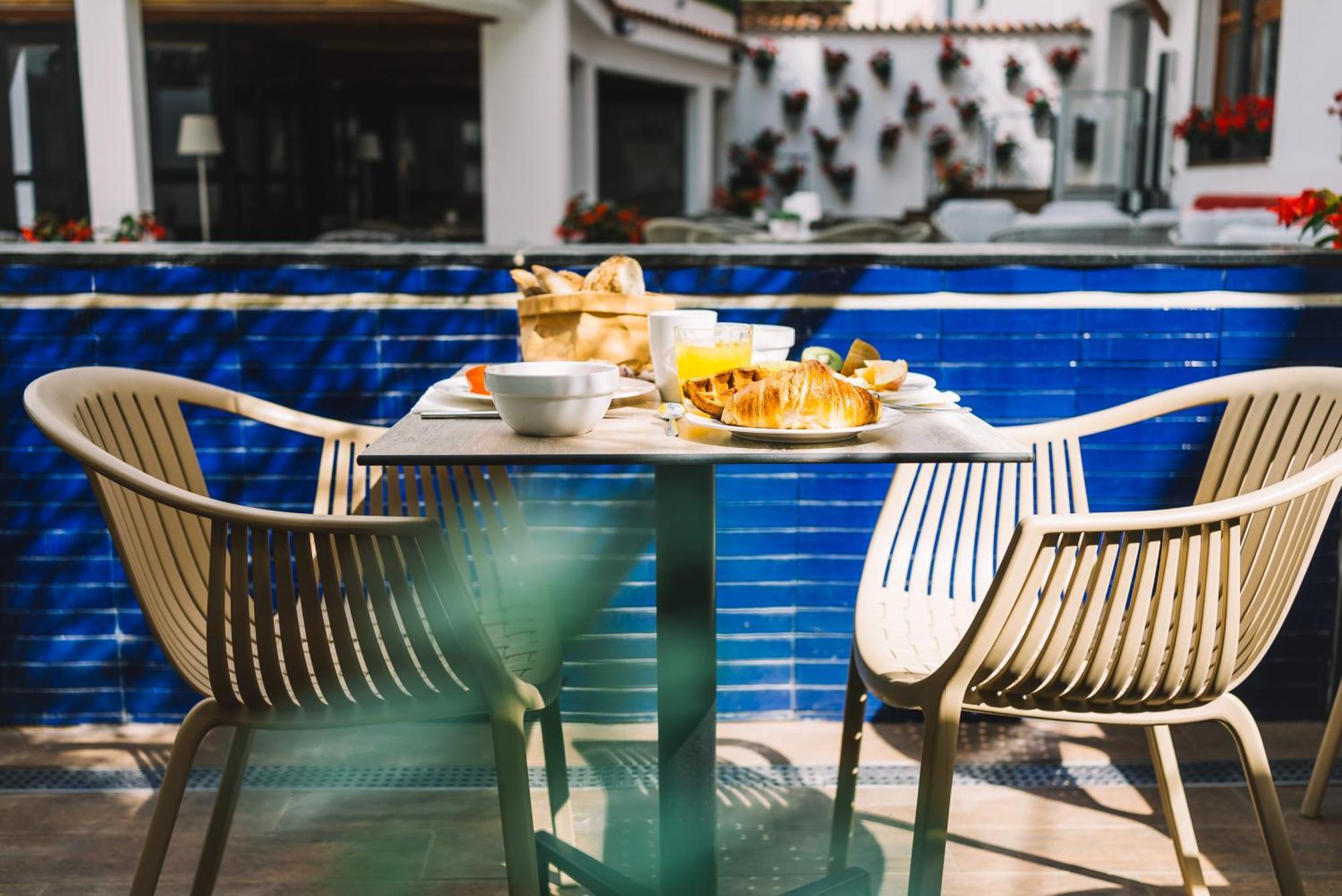Neptuno Hotel & Spa 4 Sup Calella Luaran gambar
