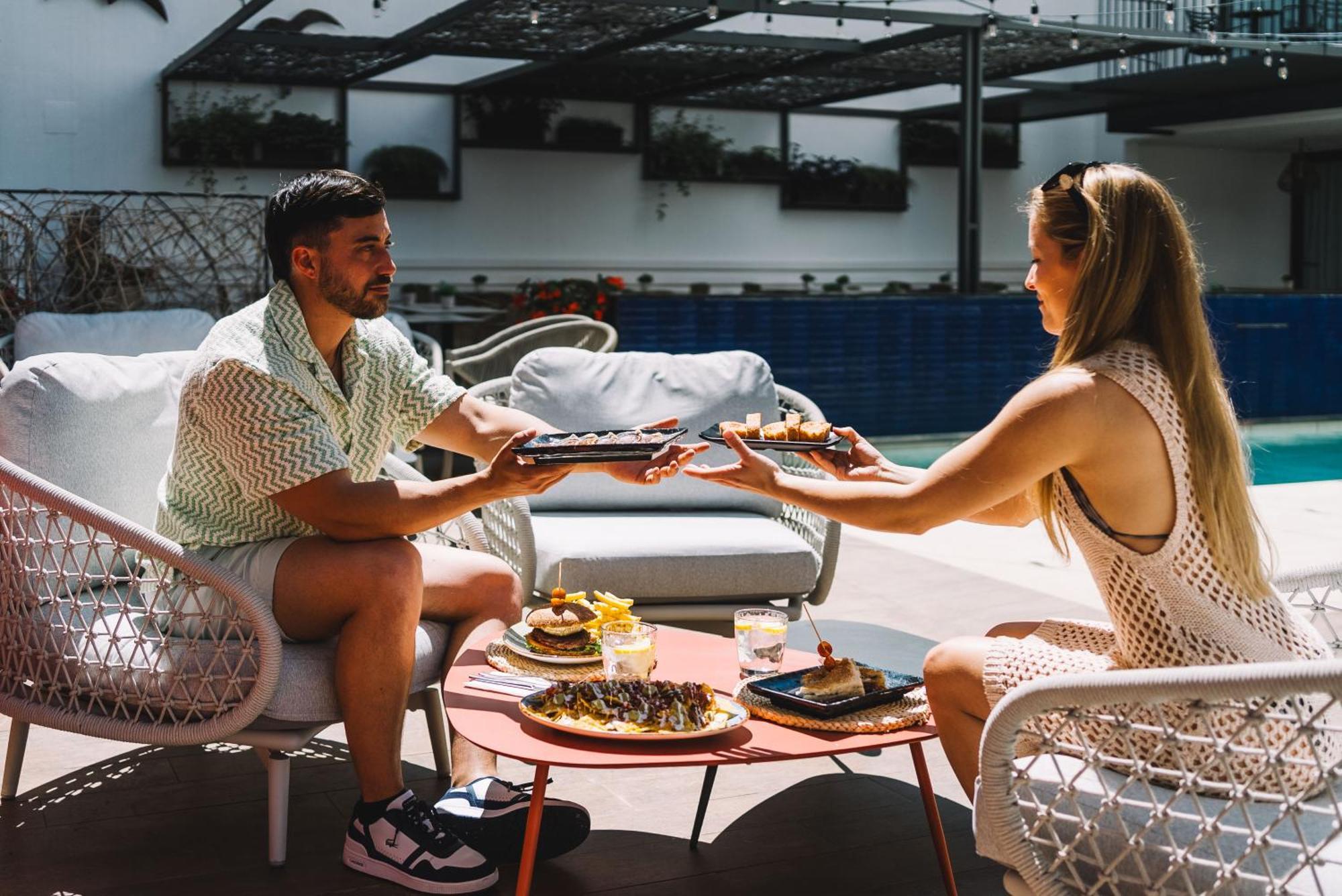Neptuno Hotel & Spa 4 Sup Calella Luaran gambar